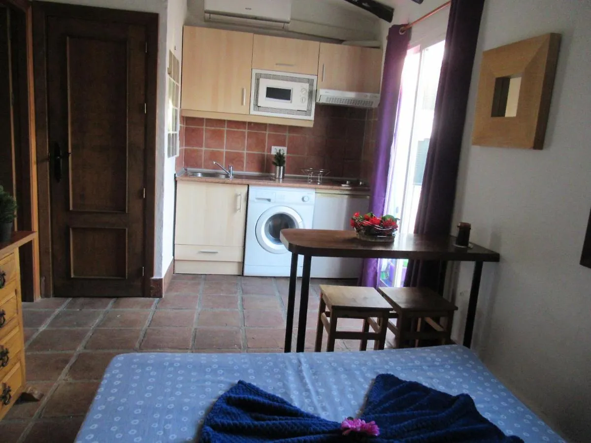 Estudio 1A - en el centro de Nerja - Especial parejas Apartamento España